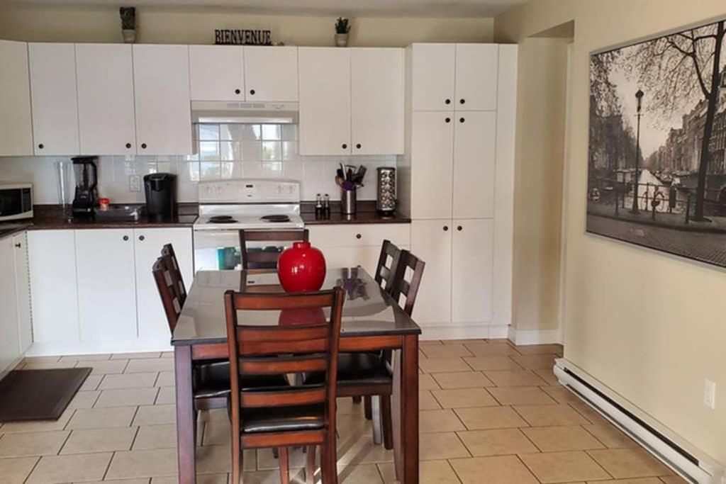 2-Bedroom Apartment Sweet #2 By Amazing Property Rentals Gatineau Bagian luar foto