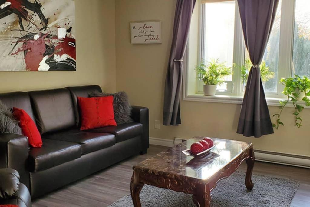 2-Bedroom Apartment Sweet #2 By Amazing Property Rentals Gatineau Bagian luar foto