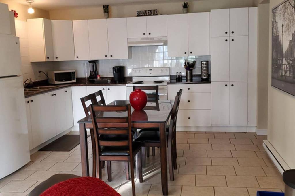 2-Bedroom Apartment Sweet #2 By Amazing Property Rentals Gatineau Bagian luar foto